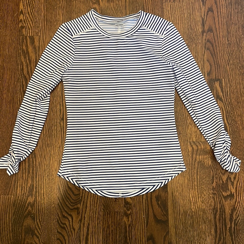 Old Navy Rash Guard